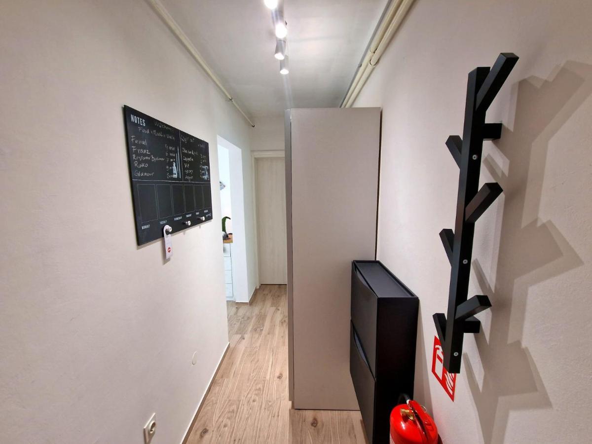 Studio Apartman Varadero Бйеловар Екстериор снимка
